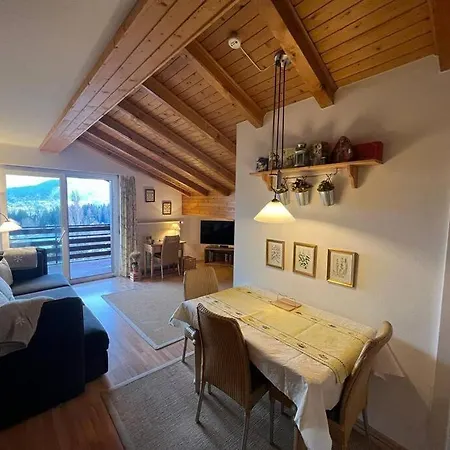 아파트 Attic Gem With Unbeatable Moubra View 크란스몬타나